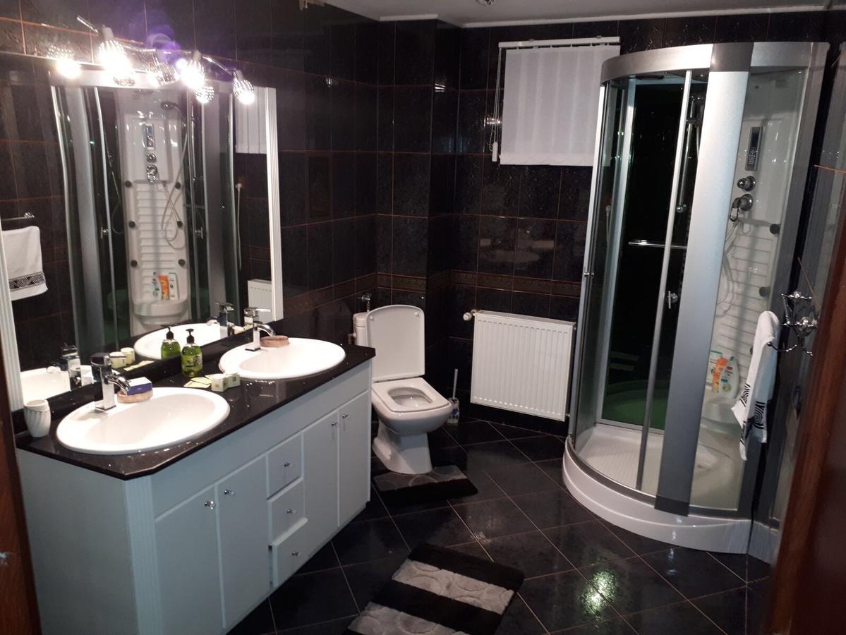 Casa De Vacanta Pârâul Rece Bagian luar foto